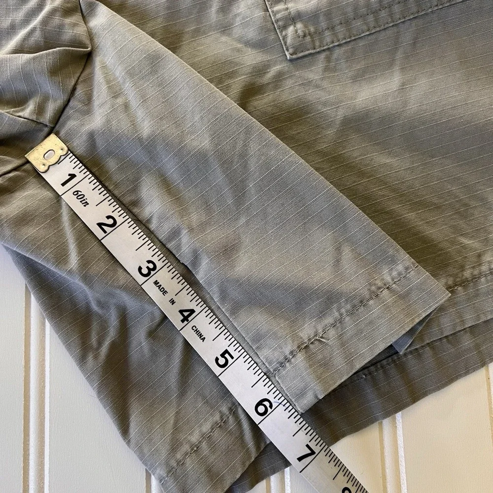 3/$25 SALE! Eddie Bauer Women's Gray Roll‎ Tab Shorts Size 10 Casual Hiking